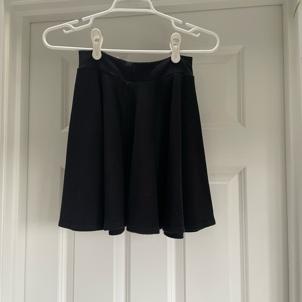 Splendid flouncy black mini skirt